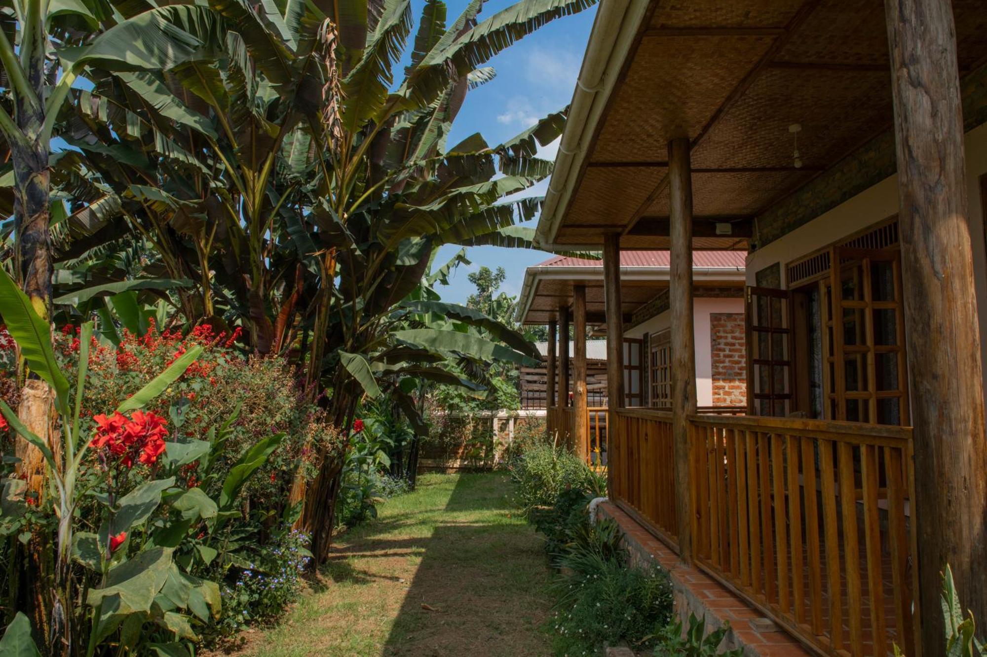 Kaswa Lodge Fort Portal Exterior photo
