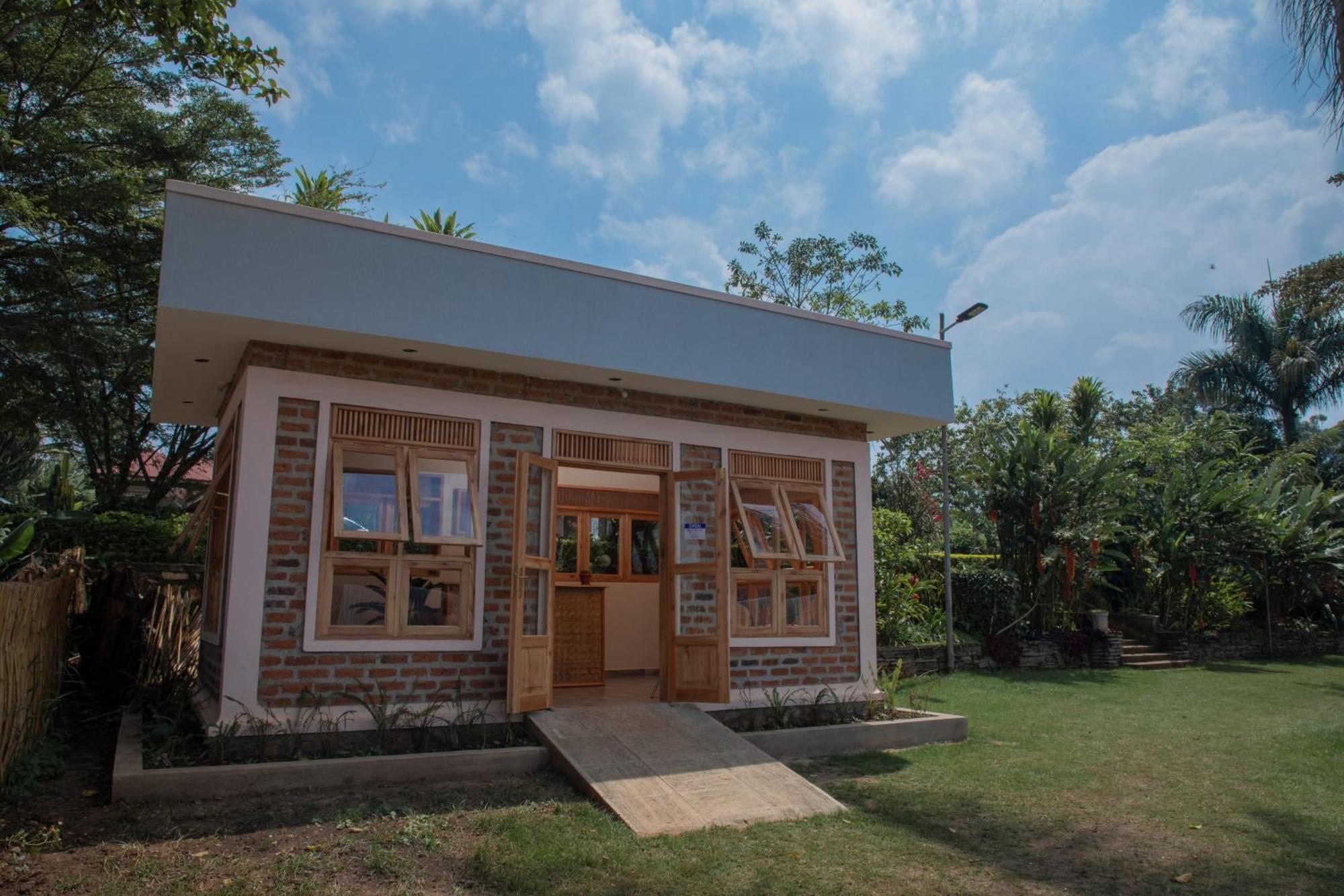Kaswa Lodge Fort Portal Exterior photo
